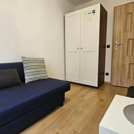 Grzybowska 9 Warschau